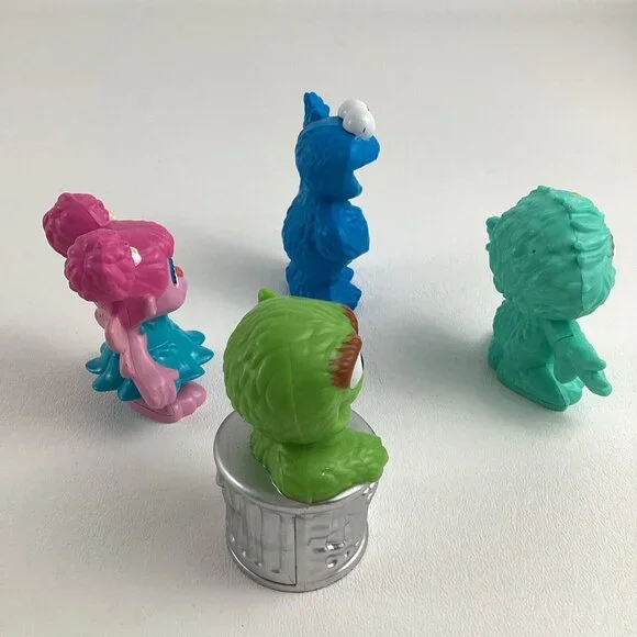 Sesame Street Muppet Plastic Figures Cookie Monster Oscar Abby Cadabby Lot - Picture 4 of 6